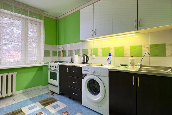 Продам однокомнатную (1-комн.) квартиру, Коммунистическая ул, 38, Кропоткин г
