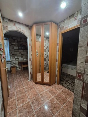 Продам однокомнатную (1-комн.) квартиру, Школьная ул, 3, Молодежное пгт
