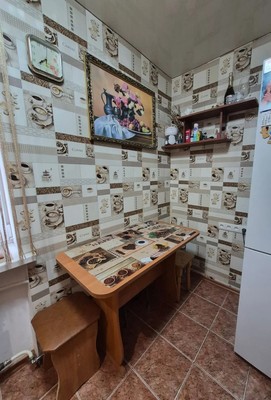 Продам однокомнатную (1-комн.) квартиру, Школьная ул, 3, Молодежное пгт