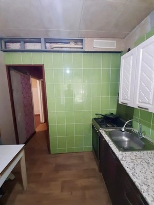 Продам однокомнатную (1-комн.) квартиру, Новозыбковская ул, 5, Брянск г