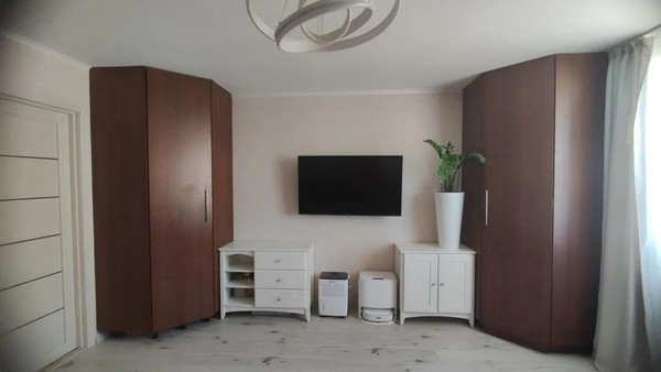 Продам двухкомнатную (2-комн.) квартиру, Октябрьской Революции ул, 8к3, Николаевка пгт