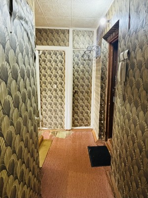 Продам двухкомнатную (2-комн.) квартиру, Ленинградский пр-кт, 103, Нижний Тагил г
