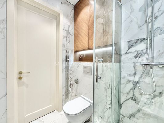 Продам трехкомнатную (3-комн.) квартиру, Винницкая ул, 8к4, Москва г