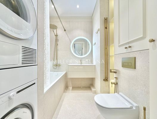 Продам трехкомнатную (3-комн.) квартиру, Винницкая ул, 8к4, Москва г