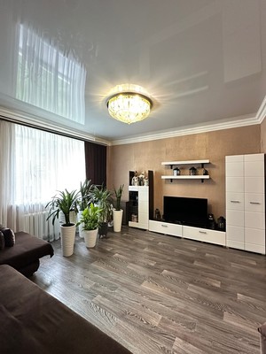 Продам двухкомнатную (2-комн.) квартиру, Горького ул, 24, Октябрьский г