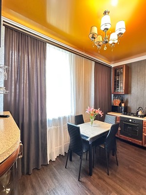 Продам двухкомнатную (2-комн.) квартиру, Горького ул, 24, Октябрьский г