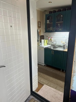 Продам двухкомнатную (2-комн.) квартиру, Гоголя ул, 18, Кропоткин г