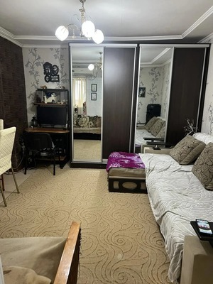 Продам двухкомнатную (2-комн.) квартиру, Гоголя ул, 18, Кропоткин г