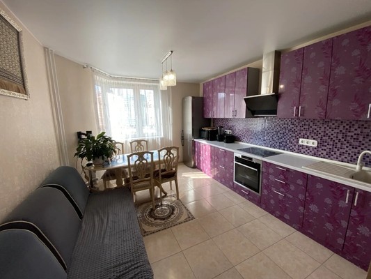 Продам двухкомнатную (2-комн.) квартиру, Вертолётчиков ул, 1, Москва г
