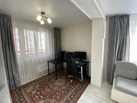 Продам двухкомнатную (2-комн.) квартиру, Вертолётчиков ул, 1, Москва г