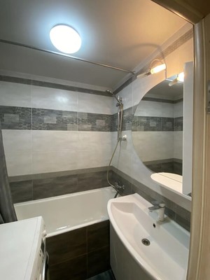 Продам двухкомнатную (2-комн.) квартиру, Вертолётчиков ул, 1, Москва г