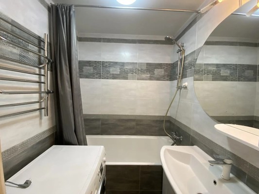 Продам двухкомнатную (2-комн.) квартиру, Вертолётчиков ул, 1, Москва г