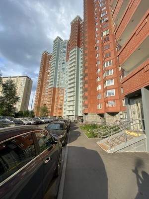 Продам двухкомнатную (2-комн.) квартиру, Вертолётчиков ул, 1, Москва г