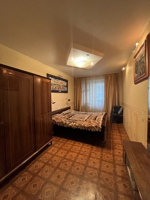 Продам трехкомнатную (3-комн.) квартиру, Кулакова ул, 1, Пенза г