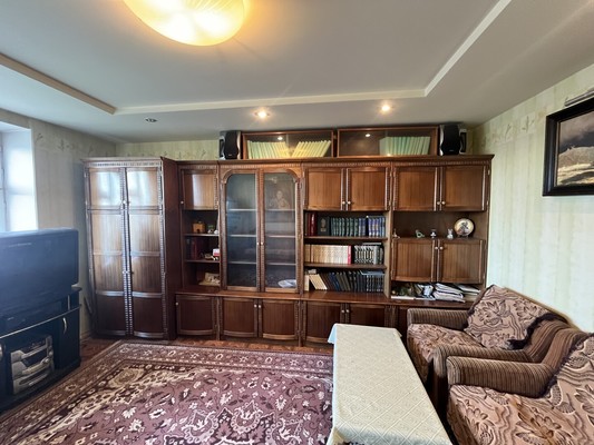 Продам трехкомнатную (3-комн.) квартиру, Кулакова ул, 1, Пенза г