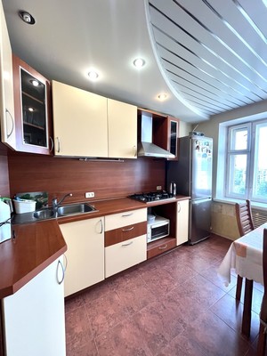 Продам трехкомнатную (3-комн.) квартиру, Кулакова ул, 1, Пенза г
