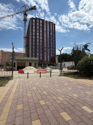 Продам трехкомнатную (3-комн.) квартиру, Кирова ул, 331, Нальчик г