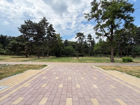 Продам трехкомнатную (3-комн.) квартиру, Кирова ул, 331, Нальчик г