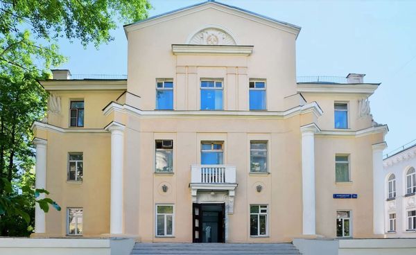 Продам коммерческое помещение 3 299,8 м2, Милютинский пер, 18А, Москва г