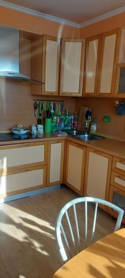 Продам трехкомнатную (3-комн.) квартиру, Витте аллея, 4к1, Москва г