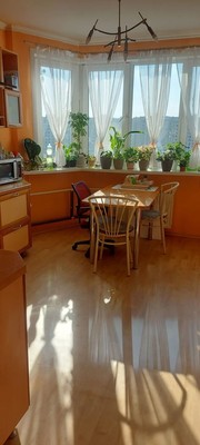 Продам трехкомнатную (3-комн.) квартиру, Витте аллея, 4к1, Москва г