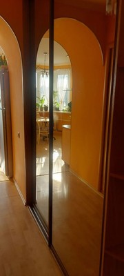 Продам трехкомнатную (3-комн.) квартиру, Витте аллея, 4к1, Москва г