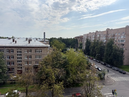 Продам двухкомнатную (2-комн.) квартиру, Дибуновская ул, 37, Санкт-Петербург г