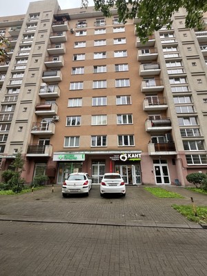 Продам торговое помещение 96 м2, Имени Ю. Гагарина парк, 7, Калининград г