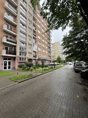 Продам торговое помещение 96 м2, Имени Ю. Гагарина парк, 7, Калининград г