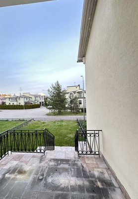 Сдам таунхаус, Средняя ул, 8к12, Санкт-Петербург г, 0 км от города