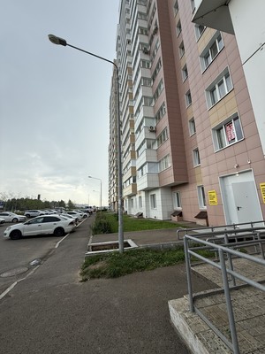 Продам трехкомнатную (3-комн.) квартиру, Нурихана Фаттаха ул, 21/1, Казань г