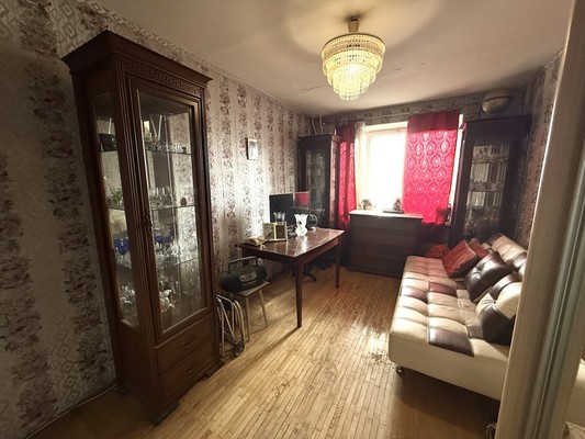 Продам двухкомнатную (2-комн.) квартиру, Дибуновская ул, 37, Санкт-Петербург г