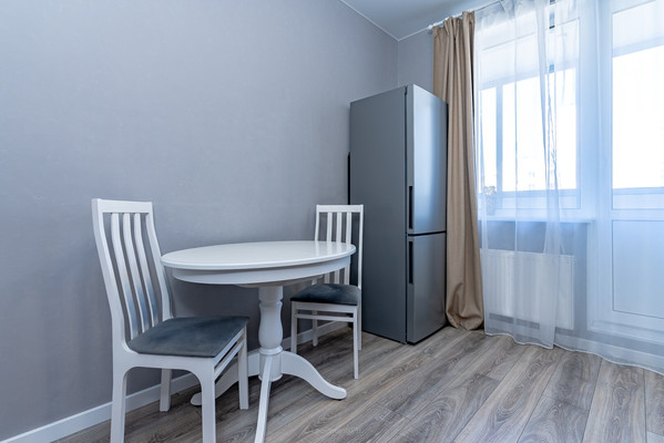 Продам двухкомнатную (2-комн.) квартиру, Плесецкая ул, 10, Санкт-Петербург г