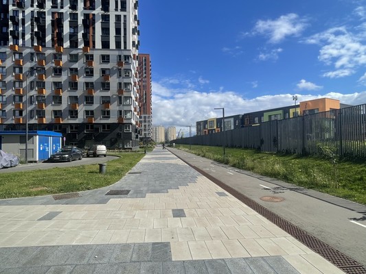 Продам трехкомнатную (3-комн.) квартиру, Лаптева ул, 9, Московский г