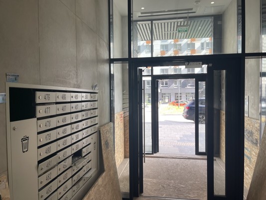Продам трехкомнатную (3-комн.) квартиру, Лаптева ул, 9, Московский г