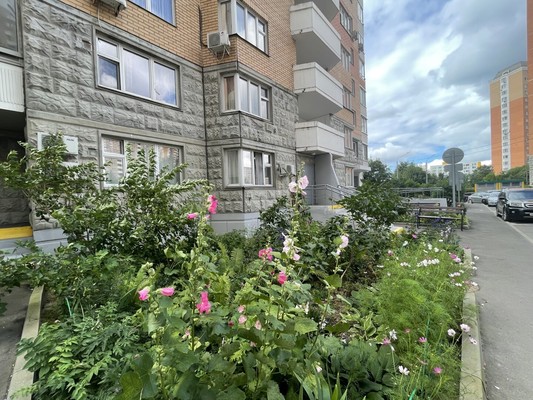 Продам трехкомнатную (3-комн.) квартиру, Московская ул, 14к5, Пенино д