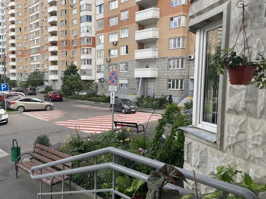 Продам трехкомнатную (3-комн.) квартиру, Московская ул, 14к5, Пенино д