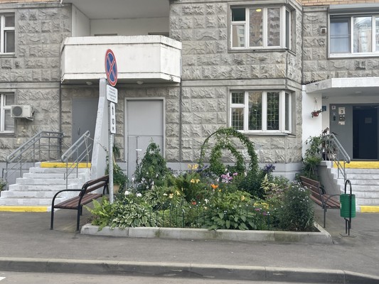 Продам трехкомнатную (3-комн.) квартиру, Московская ул, 14к5, Пенино д