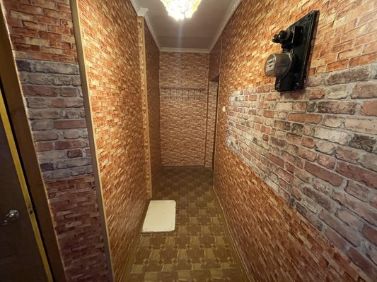 Продам однокомнатную (1-комн.) квартиру, Красная ул, 83, Кропоткин г