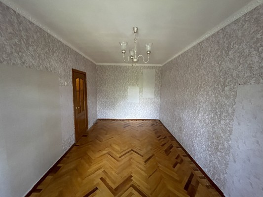 Продам однокомнатную (1-комн.) квартиру, Красная ул, 83, Кропоткин г