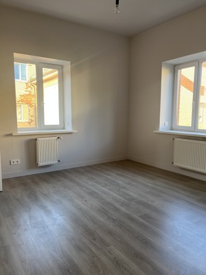 Продам трехкомнатную (3-комн.) квартиру, Берёзовая ул, 5, Красная Пахра с
