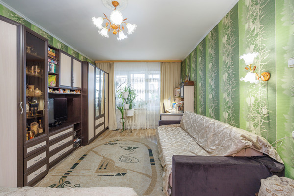 Продам однокомнатную (1-комн.) квартиру, Почтовая ул, 146, Брянск г