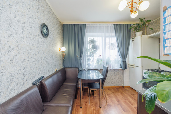 Продам однокомнатную (1-комн.) квартиру, Почтовая ул, 146, Брянск г