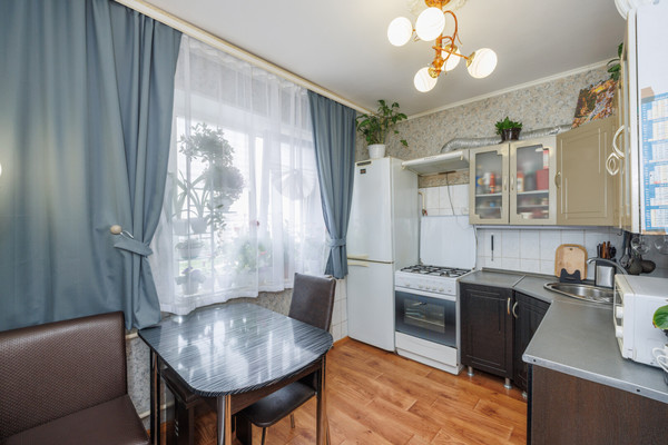 Продам однокомнатную (1-комн.) квартиру, Почтовая ул, 146, Брянск г