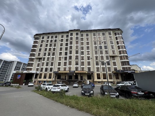 Продам многокомнатную квартиру, Тлостанова ул, 28, Нальчик г