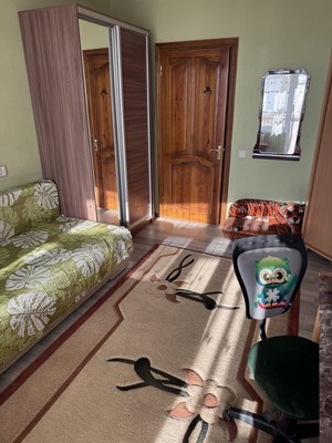 Сдам трехкомнатную (3-комн.) квартиру, Залесская ул, 87, Симферополь г