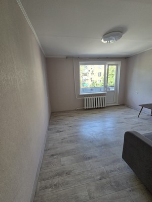 Продам двухкомнатную (2-комн.) квартиру, М.Горького ул, 167, Волгодонск г