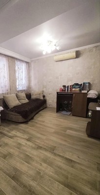 Продам однокомнатную (1-комн.) квартиру, Красных Зорь ул, 50, Ростов-на-Дону г