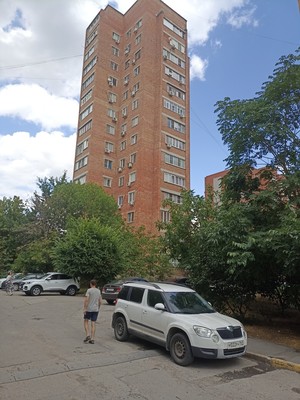 Продам двухкомнатную (2-комн.) квартиру, Космонавтов пр-кт, 12к2, Ростов-на-Дону г