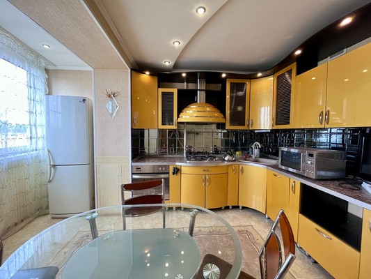 Продам двухкомнатную (2-комн.) квартиру, Дмитровская ул, 26, Базарово д